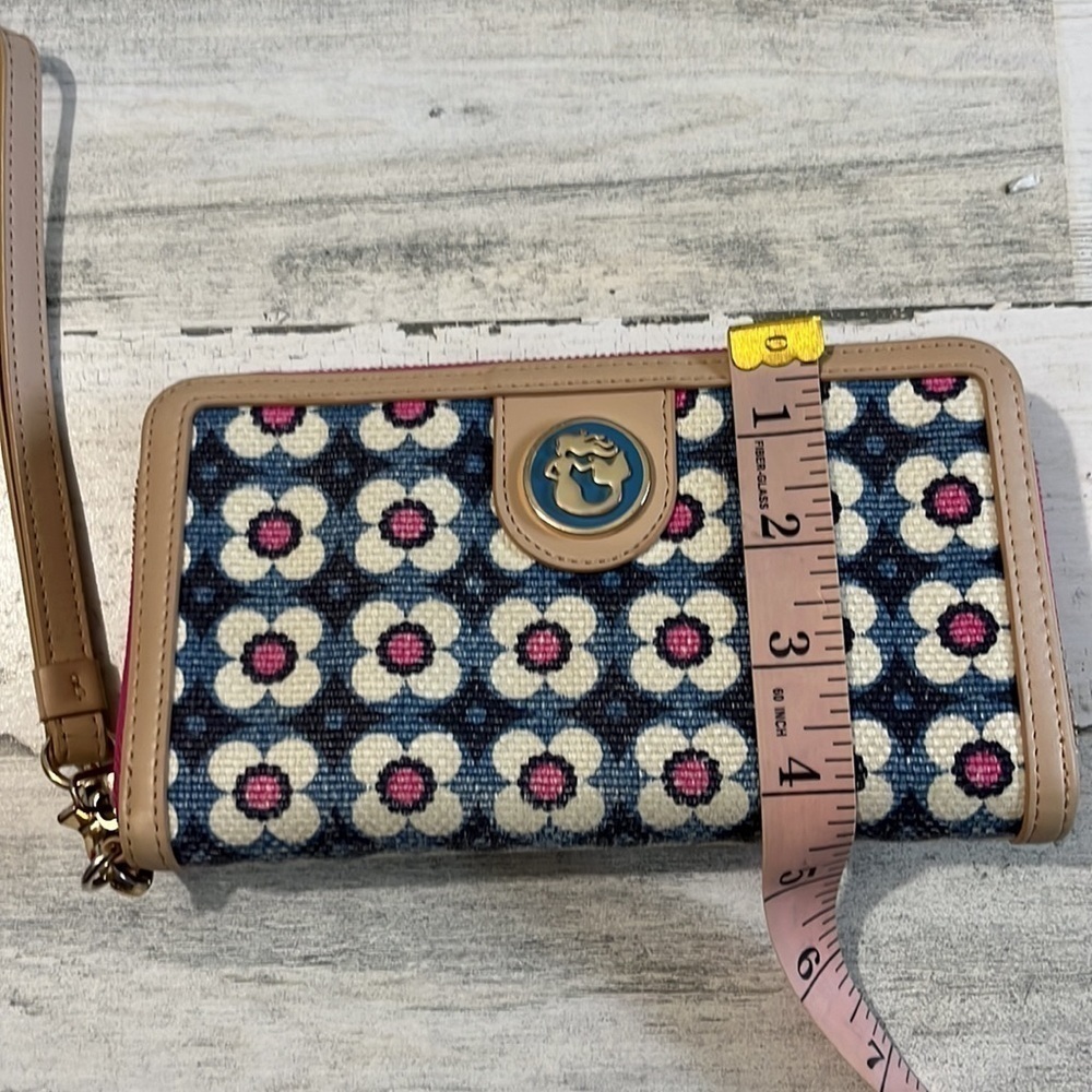 Spartina Wristlet - Picture 7 of 8